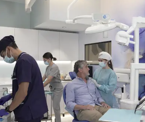 https://clinicadentalreinavictoria.com/wp-content/uploads/2025/01/Captura-de-pantalla-2025-01-14-a-las-16.28.19.png
