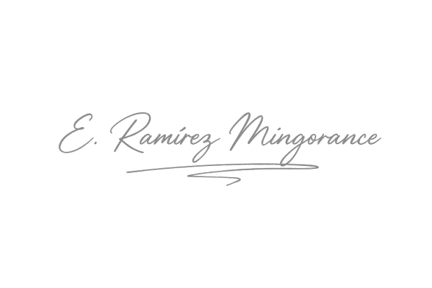https://clinicadentalreinavictoria.com/wp-content/uploads/2025/05/IMAGEN_FIRMADA-removebg-preview.png